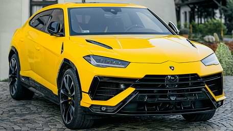 Urus slide 2